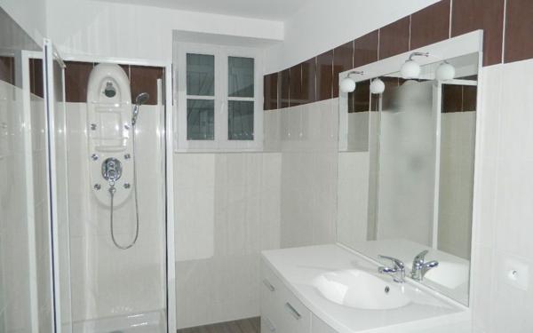 Maison à louer    4 pièces •  Rochefort