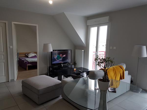 CREPY EN VALOIS - Appartement 3 pièces avec balcon