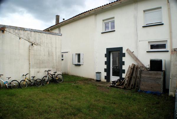 Maison 5 chambres, garage et terrain.