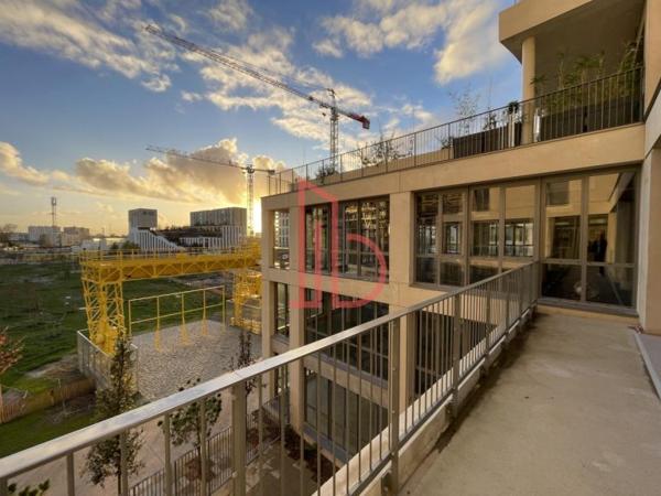 Local Commercial de 2071 m² à vendre à Bordeaux Euratlantique