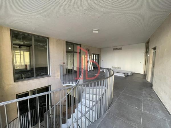 Local Commercial de 2071 m² à vendre à Bordeaux Euratlantique