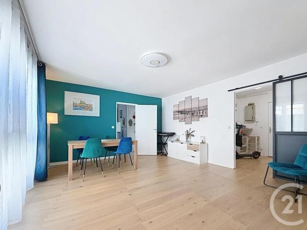 Appartement F5 à vendre  4 pièces - 97 m 2   CHARTRES  - 28