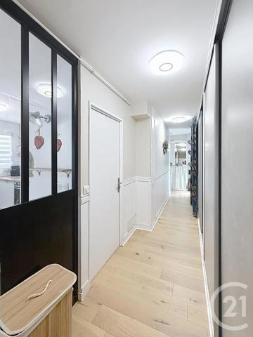 Appartement F5 à vendre  4 pièces - 97 m 2   CHARTRES  - 28