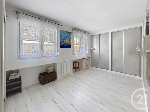 Appartement F5 à vendre  4 pièces - 97 m 2   CHARTRES  - 28