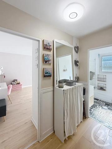 Appartement F5 à vendre  4 pièces - 97 m 2   CHARTRES  - 28