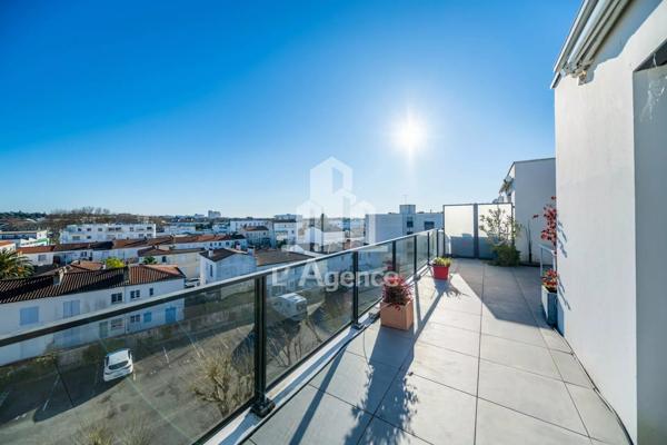 EXCLUSIF - HYPERCENTRE DE ROYAN - AU CALME