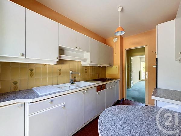 Appartement F4 à vendre  4 pièces - 81 m 2   CHARTRES  - 28