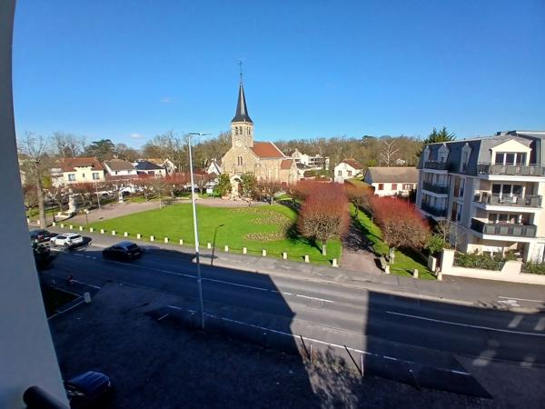 À vendre - T3/4, 4 pièces situé à Sainte-Geneviève-des-Bois (91700)