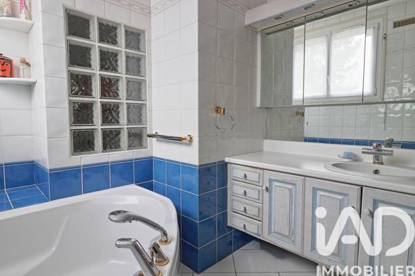 Maison à vendre 6 pièces 189 m² Rueil-Malmaison
