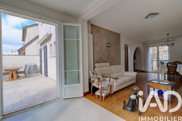 Maison à vendre 6 pièces 189 m² Rueil-Malmaison