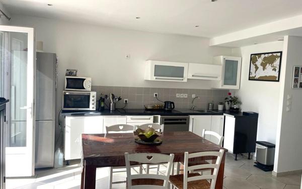 Appartement à vendre    4 pièces • 65,60 m2 Fréjus