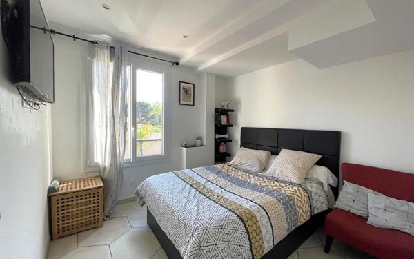 Appartement à vendre    4 pièces • 65,60 m2 Fréjus