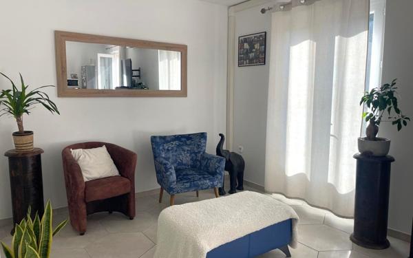 Appartement à vendre    4 pièces • 65,60 m2 Fréjus