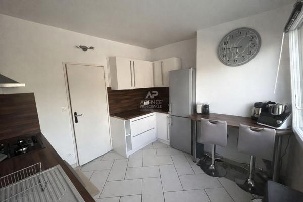 Appartement Poissy 3 pièce(s) 72 m2 277 000 € **  - Référence  9244