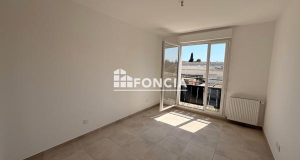 Location Appartement 3 pièces 76.4 m² - Morières-lès-avignon 84310