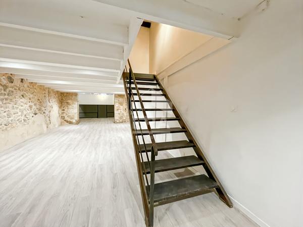 À VENDRE Grand Apparemment Duplex type 7 de 169 m² en double destination  Marseille 1 er