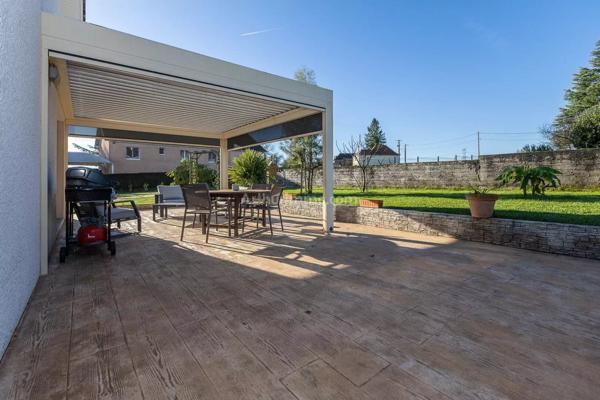 Vente Maison 4 pièces 125 m2 à Les Avenières