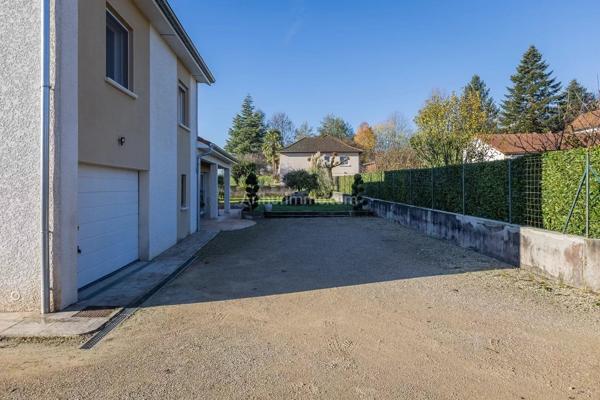 Vente Maison 4 pièces 125 m2 à Les Avenières