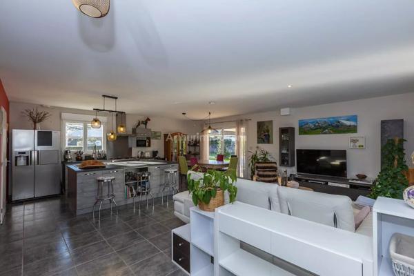 Vente Maison 4 pièces 125 m2 à Les Avenières