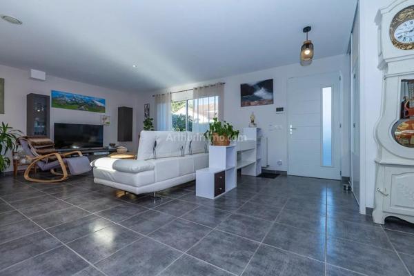 Vente Maison 4 pièces 125 m2 à Les Avenières