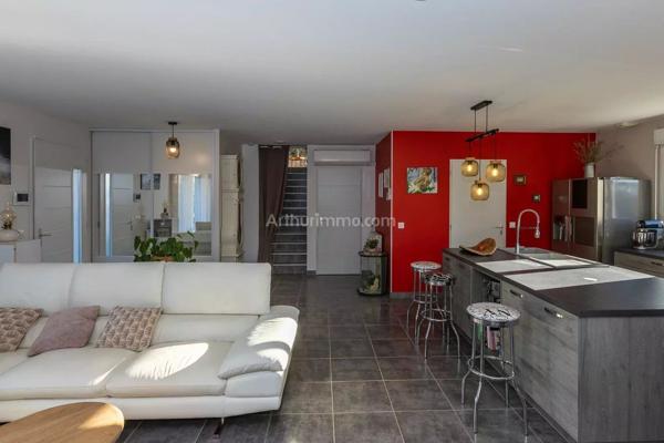 Vente Maison 4 pièces 125 m2 à Les Avenières