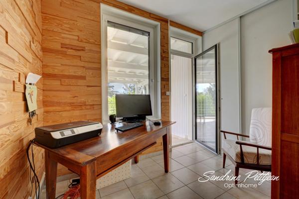 Corps de ferme rénové de 140m² habitables avec dépendance - parcelle de 1030 m² - Beynost, à 20 minutes de Lyon