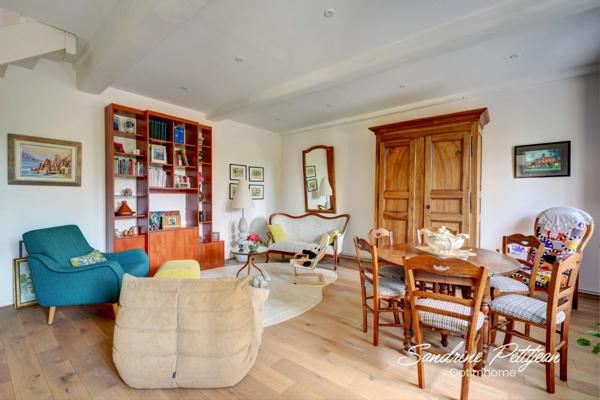 Corps de ferme rénové de 140m² habitables avec dépendance - parcelle de 1030 m² - Beynost, à 20 minutes de Lyon