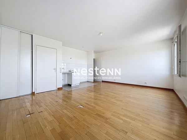 ISSY LES MOULINEAUX - FORT D'ISSY - Vente studio de 38,40 m² vue dégagée sur Tour Eiffel