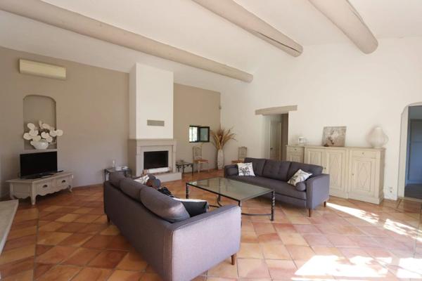 Vente Maison 6 pièces 186 m2 à Gordes