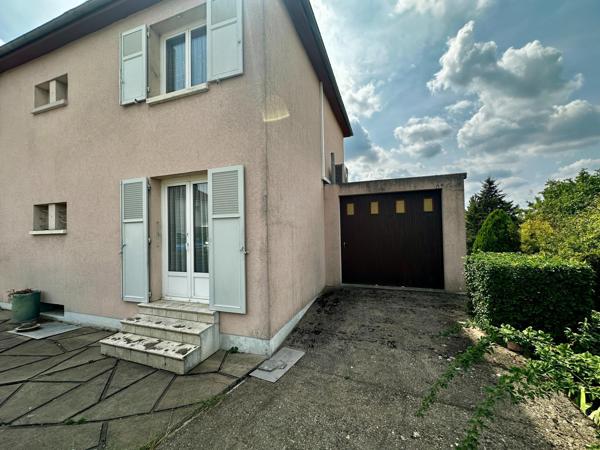 Maison indépendante avec 3 chambres idéalement placée