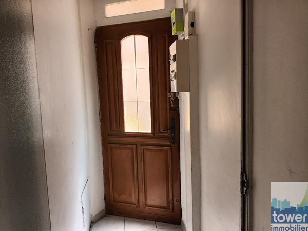 MAISON DEUX CHAMBRES COUR