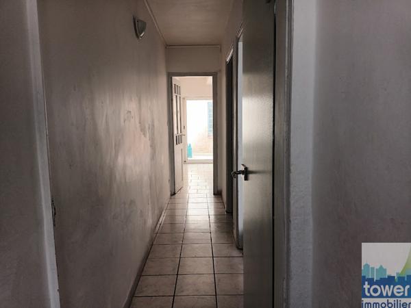 MAISON DEUX CHAMBRES COUR