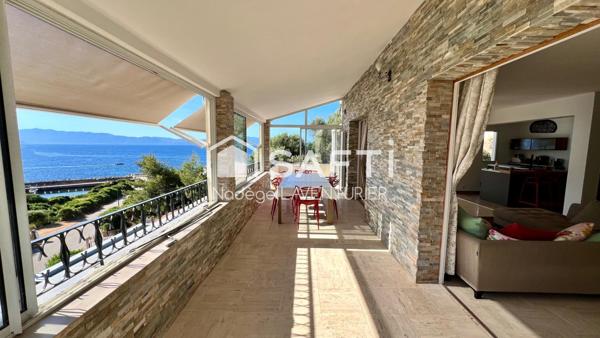 Ensemble immobilier 11 pièces à Cargèse