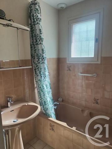 Maison à vendre  5 pièces - 78,40 m 2   COSNE COURS SUR LOIRE  - 58