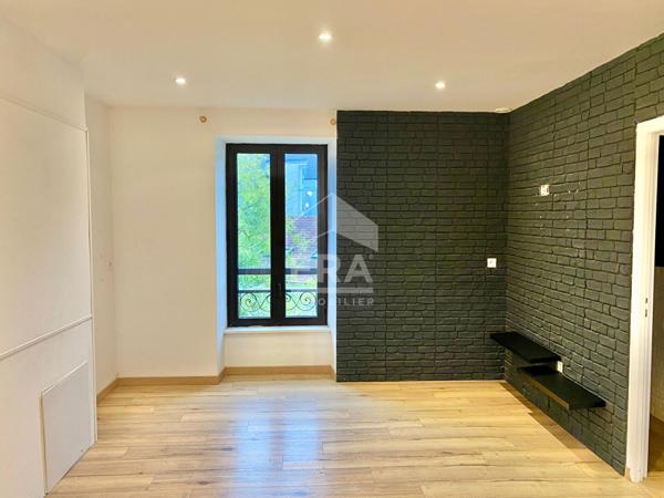 T3 rénové - Dernier étage traversant et lumineux à Bizanos