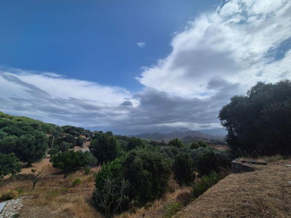 Maison Casta 6 pièce(s) 120 m2 jardin 5000 m²