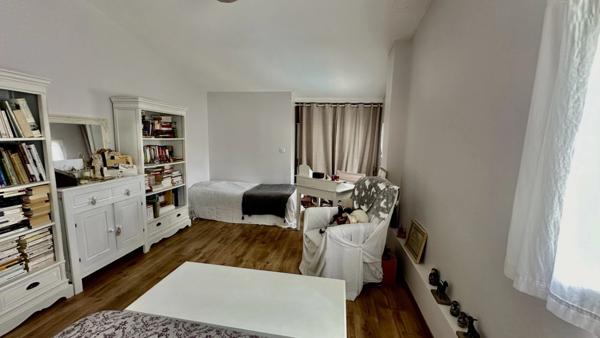 Maison à vendre 7 pièces MARTIGNAS SUR JALLE (33)