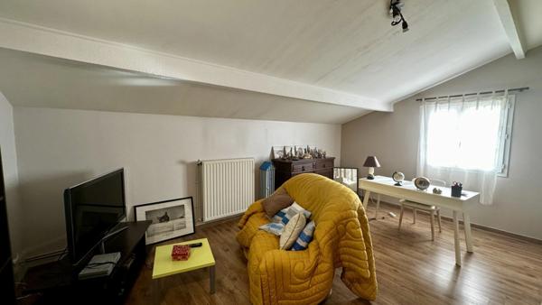 Maison à vendre 7 pièces MARTIGNAS SUR JALLE (33)