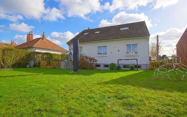 Maison à vendre    5 pièces •  Roye