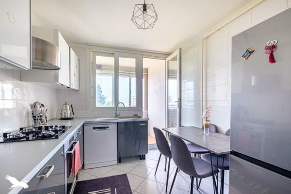 Appartement à vendre |  Saint-Priest |  4 pièces | 72 m²