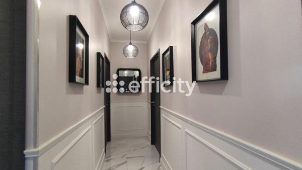 Maison
         6 pièces
        - 200 m² 354 000 € *