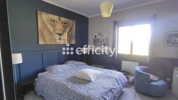 Maison
         6 pièces
        - 200 m² 354 000 € *