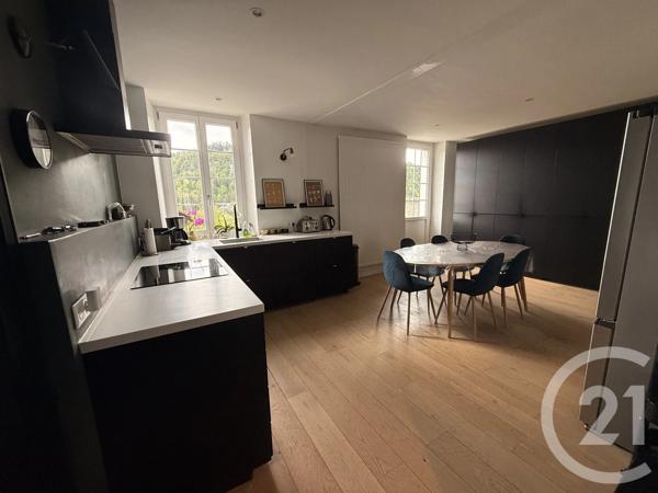 Maison à vendre  14 pièces - 280 m 2   LA CLUSE ET MIJOUX  - 25