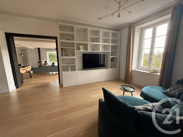 Maison à vendre  14 pièces - 280 m 2   LA CLUSE ET MIJOUX  - 25