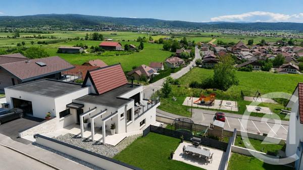 Maison à vendre  14 pièces - 280 m 2   LA CLUSE ET MIJOUX  - 25