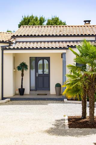 Maison contemporaire à la campagne / Chassagné