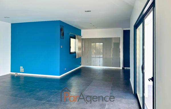 Maison 6 pièces de plain-pied sans vis à vis