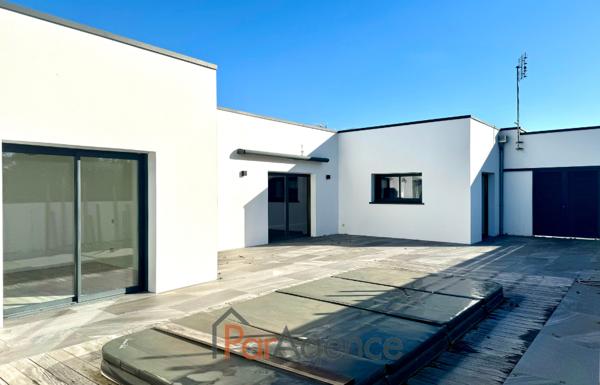 Maison 6 pièces de plain-pied sans vis à vis