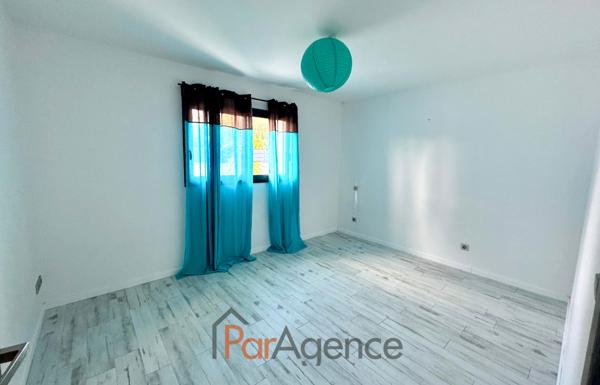 Maison 6 pièces de plain-pied sans vis à vis