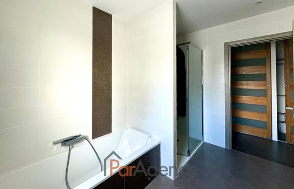 Maison 6 pièces de plain-pied sans vis à vis